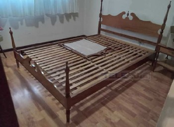 Teleguia Vendo cama de 2 plazas de madera $180.000 Tel.2262-468703