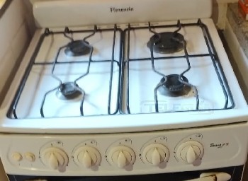 Teleguia Vendo cocina Florencia muy buen estado $170.000  Cel.2262-223894