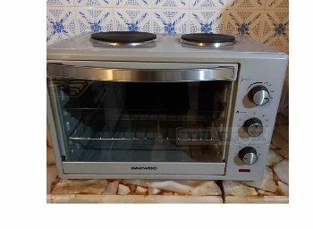 Teleguia Vendo horno electrico con anafe doble. 3 meses de uso. $280.000 Tel.2262-597779