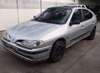 Teleguia Vendo o permuto Renault Megane mod.99 nafta 1.6 $1.450.000 Tel.2262-367165