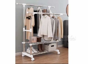 Teleguia Vendo Perchero nuevo ya armado, con estantes, doble barral de aluminio y rueditas para desplazar, es extensible y se pueden ver las medidas en la foto, $55.000 Tel.2262-537024