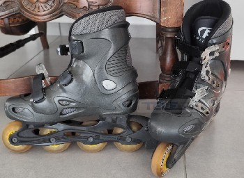 Teleguia Vendo rollers buenos con ruedas de silicona, de las 6 trabas que tiene, 3 hay que arreglarlas  n° 37/38 $55.000 Tel.2262-537024