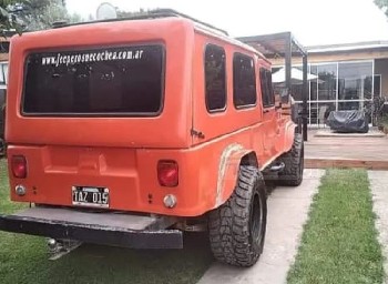Teleguia Jeep 4x4 carroceria Lodi chasis estanciera Direccion hidraulica caja ZF Gnc 3 tubos U$S 7500 Comunicarse al 2262-563753